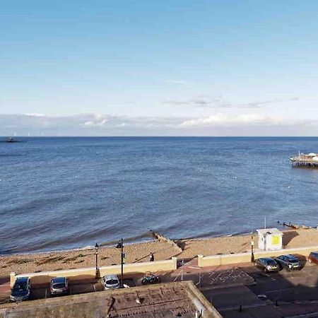 Stylish Beach Front Retreat 2 Bedrooms Herne Bay Eksteriør bilde